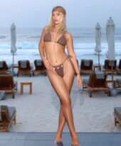 Zeynep – Independent Call Girl in Istanbul (Available Now)
